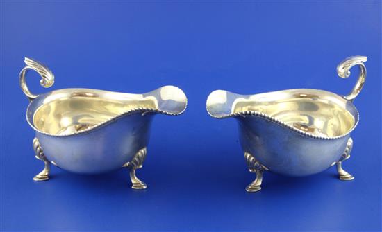 A pair of 1930s silver sauceboats, 15.5 oz.